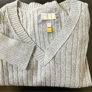 Y2K American Eagle Outfitters Light Gray Cable Knit v-neck Sweater